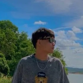 Mr. Thái