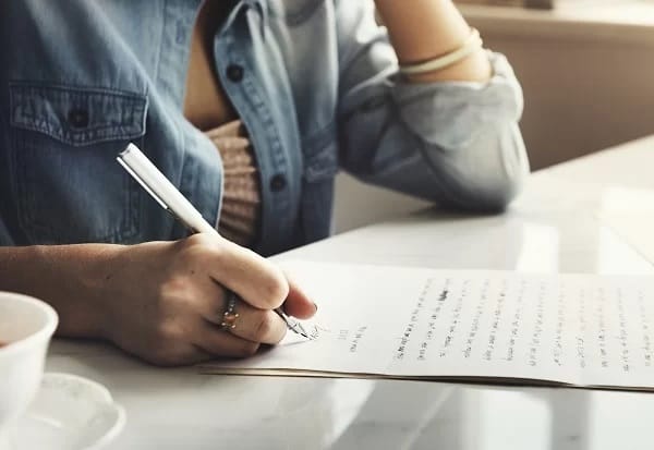 Thư mời dùng để mời người thân, bạn bè tại Việt Nam sang Úc chơi