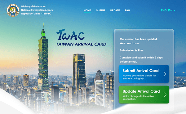 Bấm Submit Arrival Card để bắt đầu khai báo