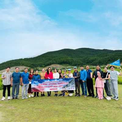 khách hàng của may travel